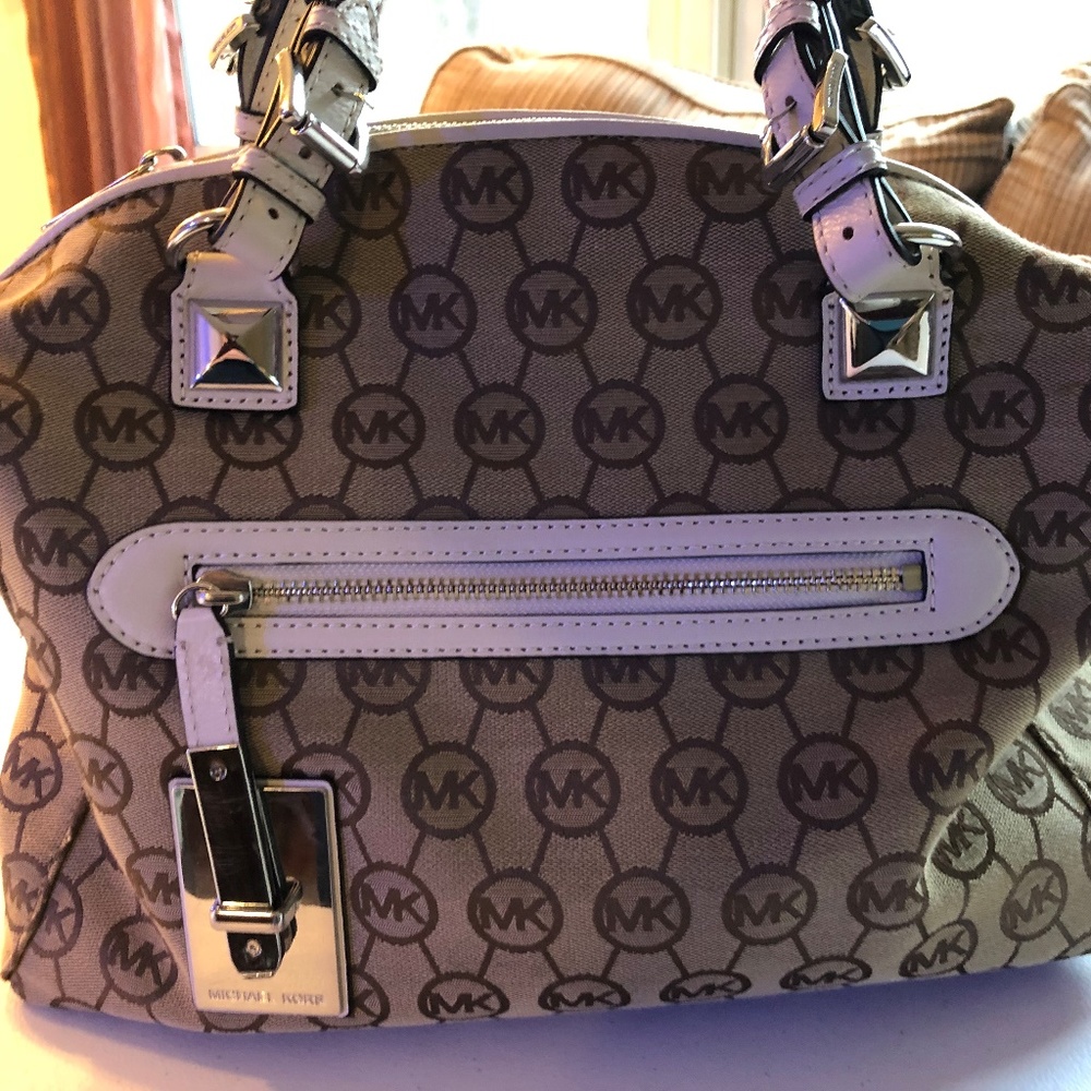 Michael Kors Monogram handbag w/shoulder strap